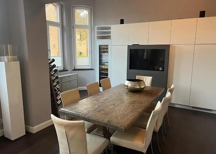 Manor House With Pool Area Tönisvorst