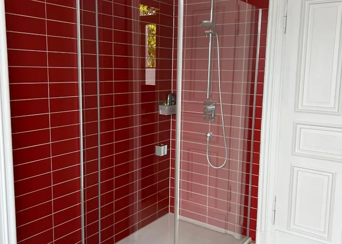 Manor House With Pool Area Pansiyon *